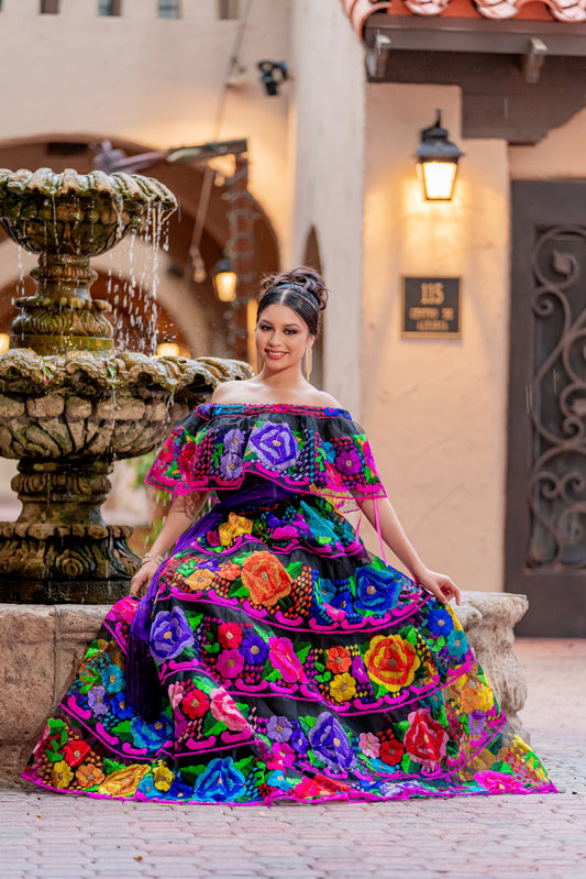 Full Color Chiapas Regional Costume.